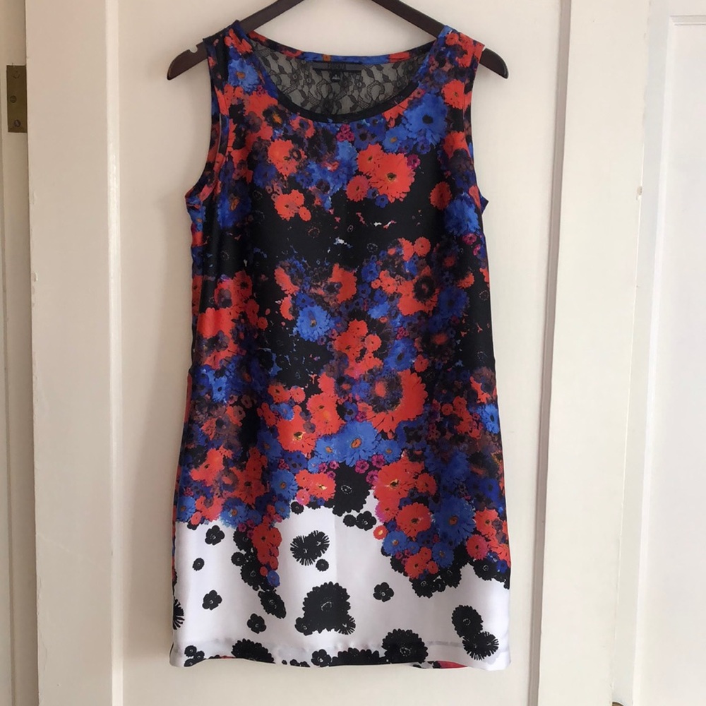 Forenza Vibrant Flower Print Shift Dress Size Small